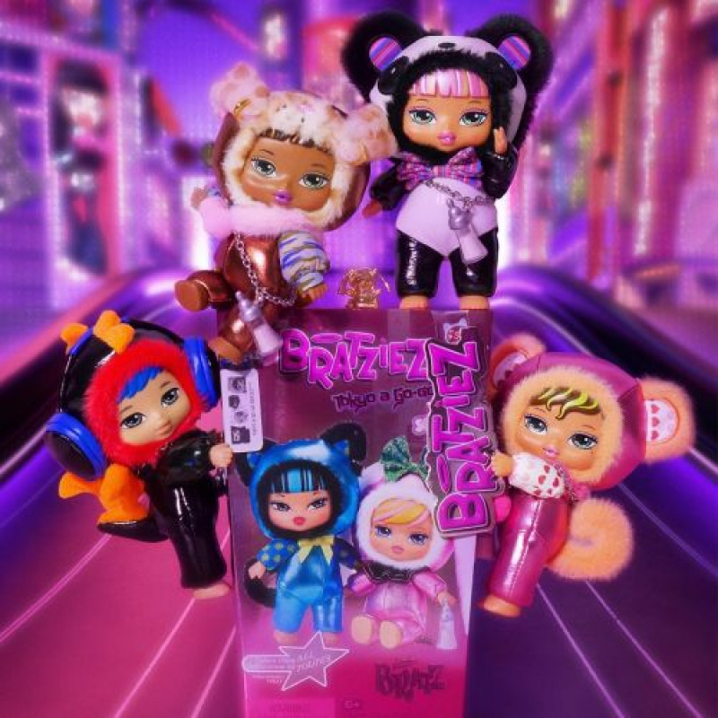 Мягкая игрушка-сюрприз на подвесе Bratz серии Bratziez — Токио стиль