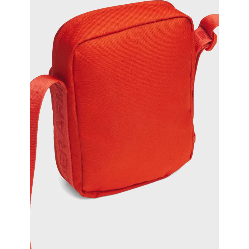 Сумка на пояс UA Essential Lite Crossbody 4L