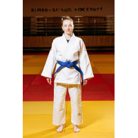 Белое кимоно для девочек/женщин, дзюдо, TM BUDOGI серия PRO, рост 150 см, плотность 650 гр/м.кв.