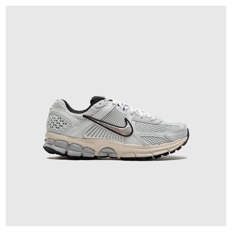 Кросівки жіночі Nike Wmns Zoom Vomero 5 White (FN6742-002)