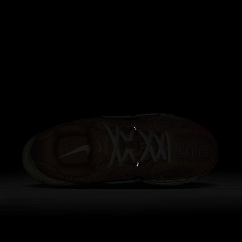 Кросівки жіночі Nike W V5 Rnr (II6294-600)