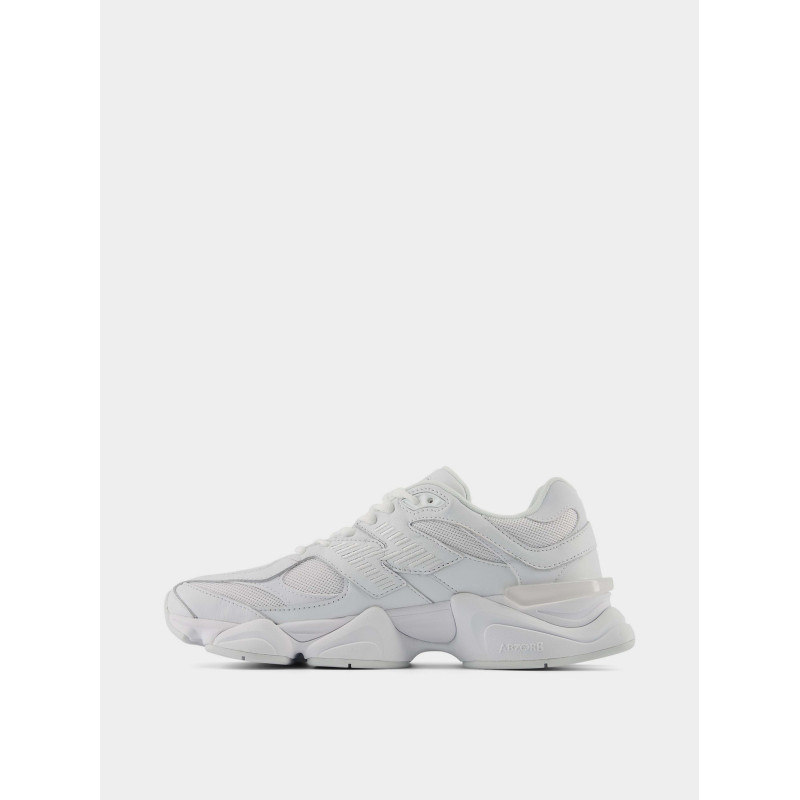 Кросівки жіночі New Balance 9060 Triple White (U9060NRJ)