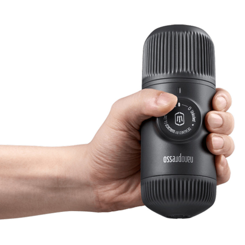 Портативна еспресо-кавоварка Wacaco Nanopresso сіра з чохлом, механічна, для меленої кави