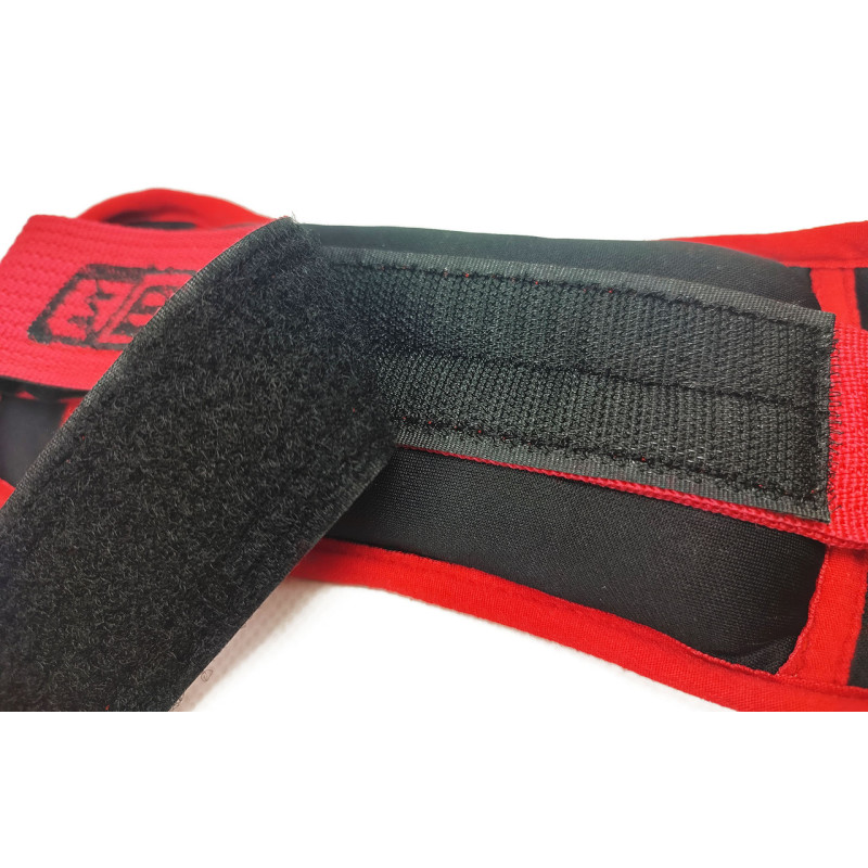 Обтяжувачі для ніг та рук EasyFit MYAKI з металом, Вага 0,5 кг, Довжина 22 см, Неопрен, Сталева гранула, Чорно-червоний