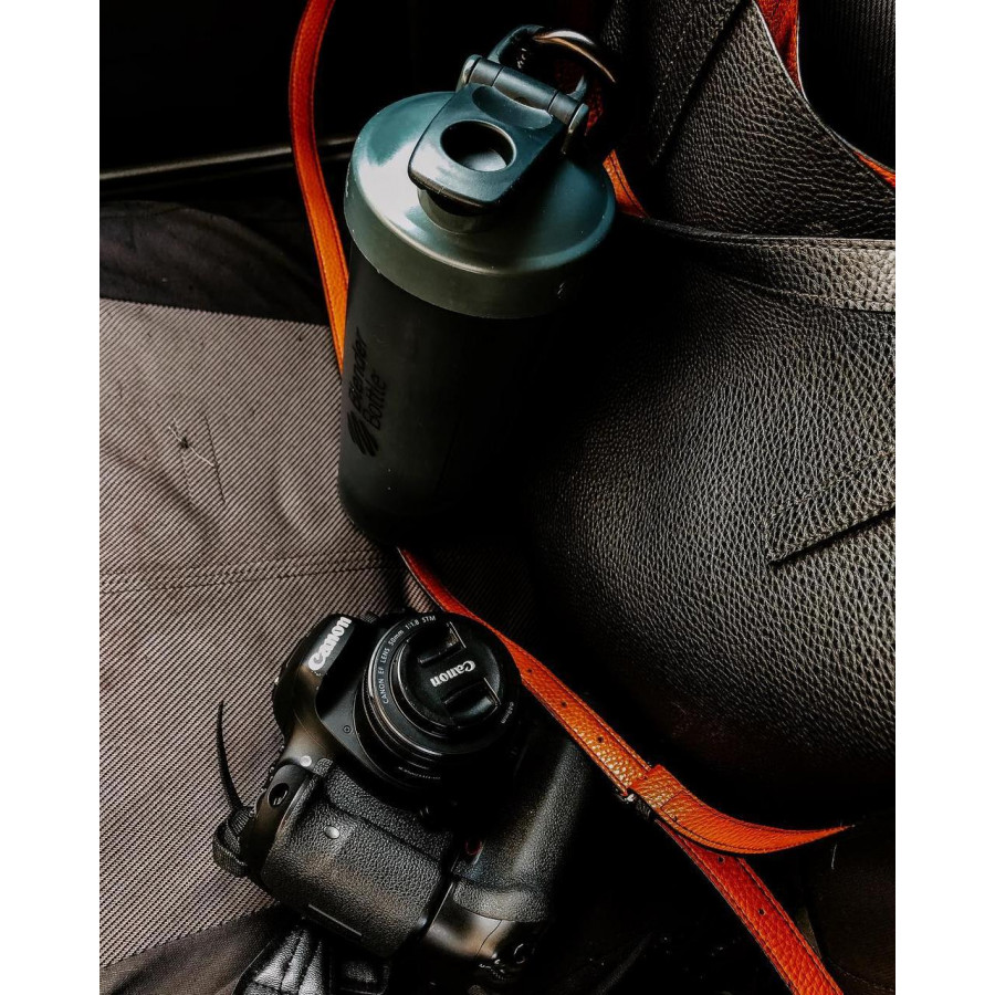 Шейкер спортивний BlenderBottle Classic Loop 28oz/820ml Black