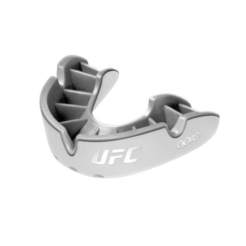 Кепка OPRO Silver UFC для взрослых (11+) Белый/Серебро (ufc.102514003)