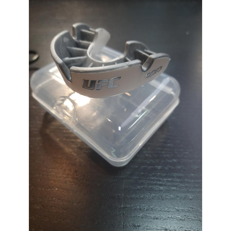 Кепка OPRO Silver UFC для взрослых (11+) Белый/Серебро (ufc.102514003)