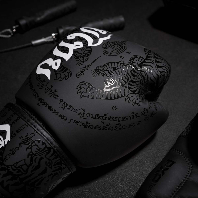 Боксерські рукавиці Phantom Muay Thai Black 14 унцій (бинти )
