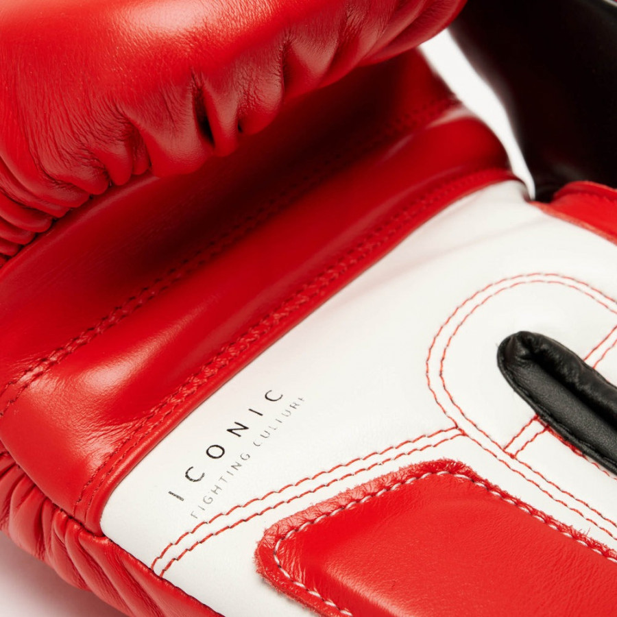 Боксерські рукавиці Leone GN208 ICONIC Red 16 унцій (бинти 4 м. в комплекті)