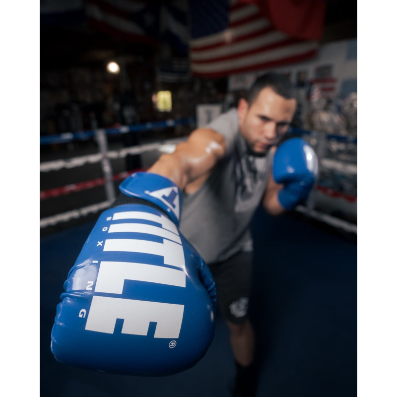 Боксерські рукавиці TITLE Boxing Inferno Intensity Elastic Blue/White / 16 oz