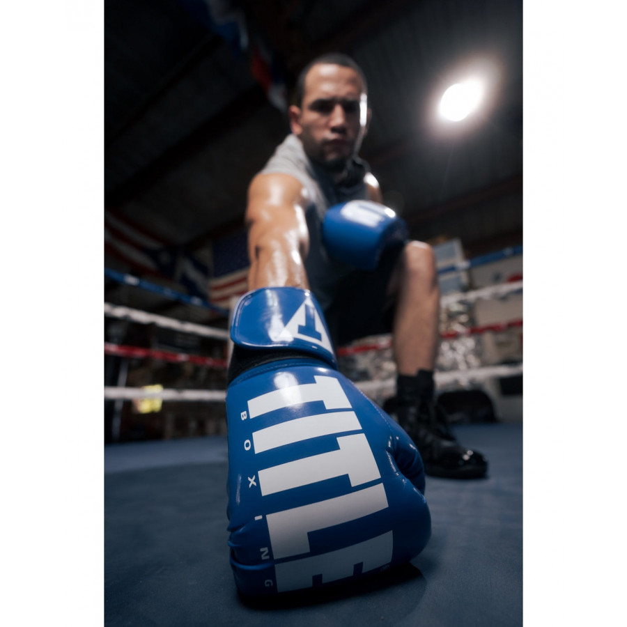 Боксерські рукавиці TITLE Boxing Inferno Intensity Elastic Blue/White / 16 oz