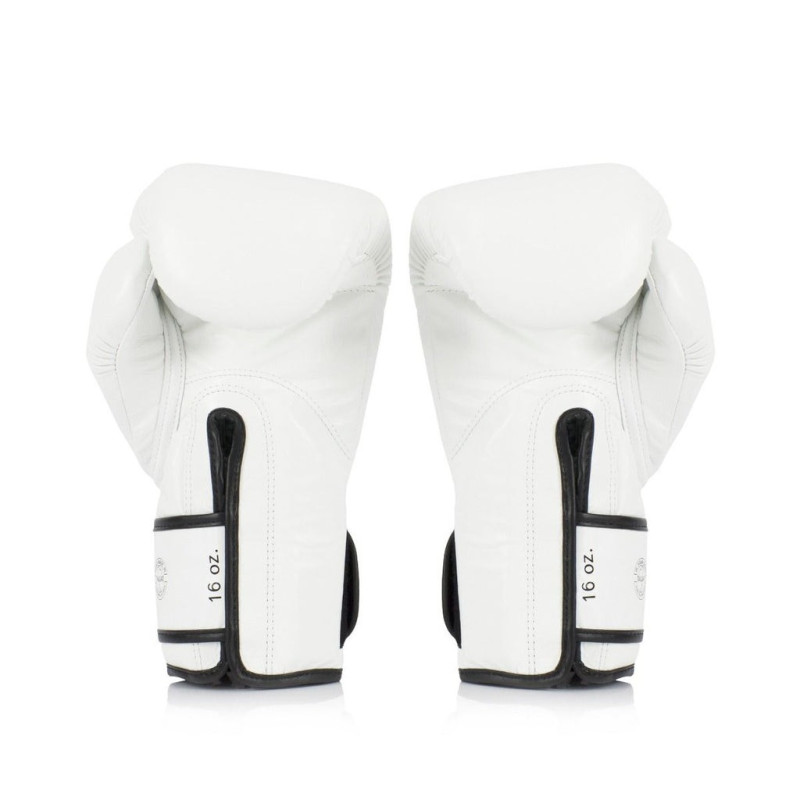 Боксерські рукавиці Fairtex BGVG1 White 12 унцій (бинти в комплекті)