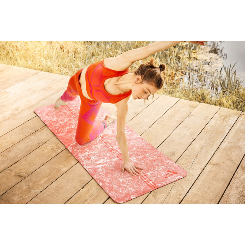 Килимок для йоги Adidas Camo Yoga Matte кораловий Уні 176 х 61 х 0,5 см