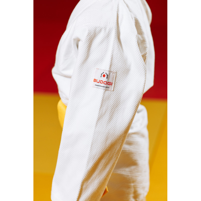 Біле дитяче кімоно для хлопчиків, дзюдо, TM BUDOGI серія BEGINNER, зріст 120 см, щільність 350 гр/м.кв.