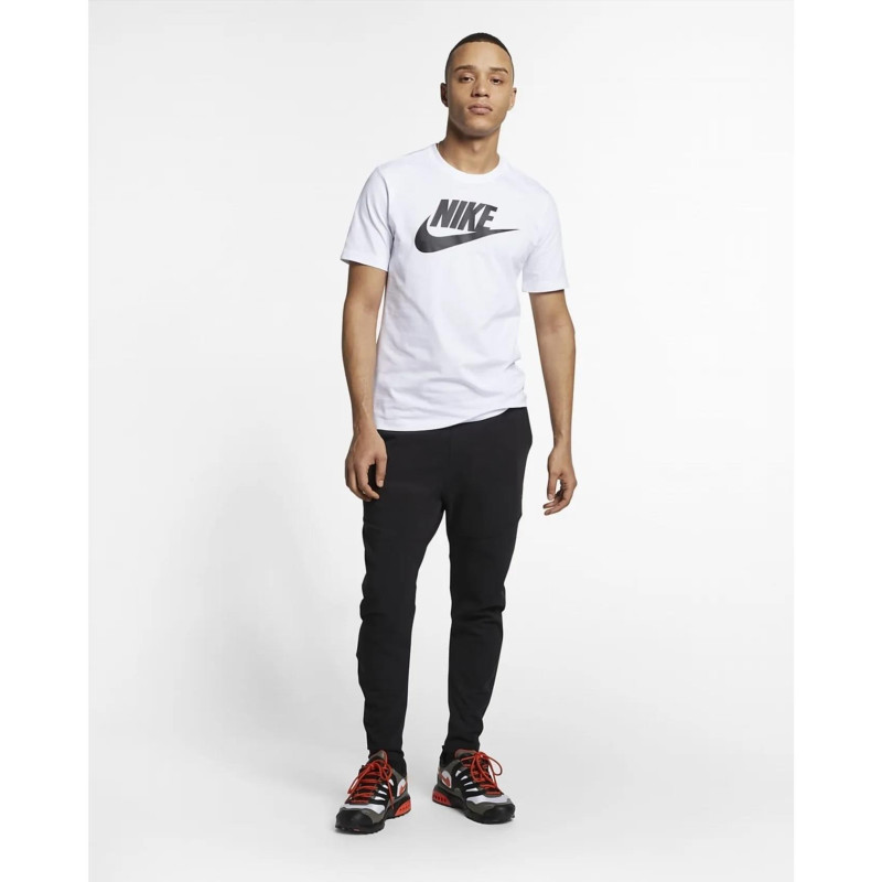 Футболка чоловіча Nike Icon Futura (AR5004-101)