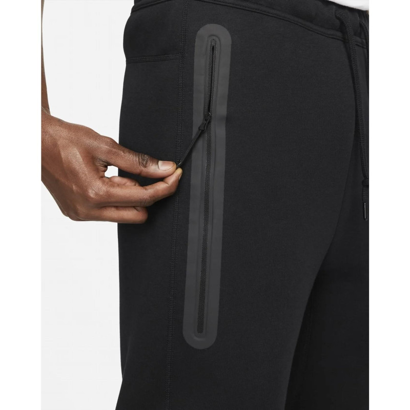 Брюки чоловічі Nike M Nk Tch Flc Jggr (FB8002-010)