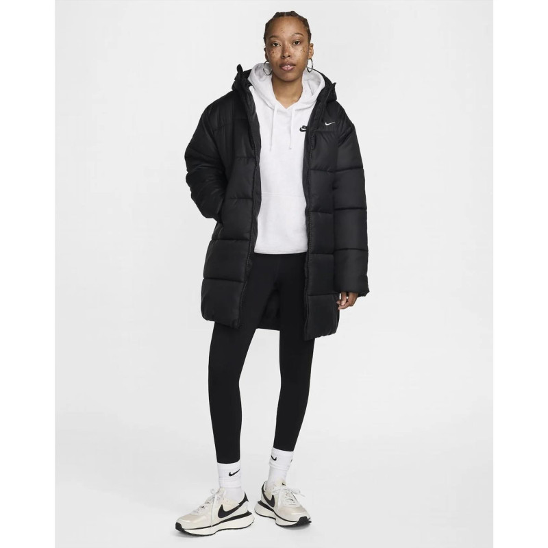 Куртка жіноча Nike Sportswear Classic Puffer (FZ5903-010)
