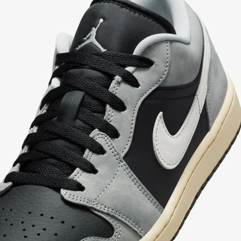 Кросівки чоловічі Jordan 1 Low Se (HQ2010-012)
