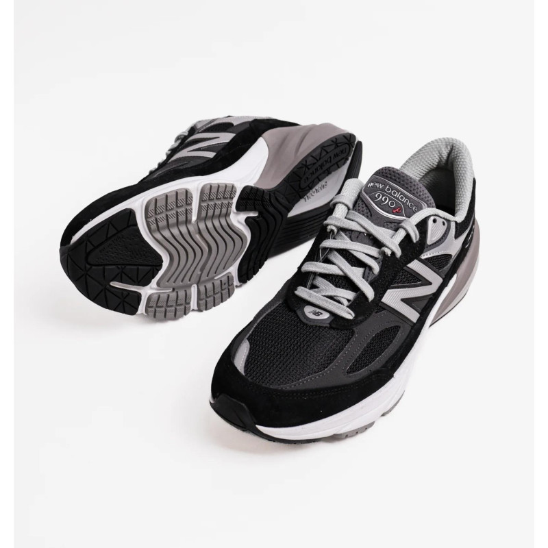 Кросівки чоловічі New Balance 990V6 (M990BK6)