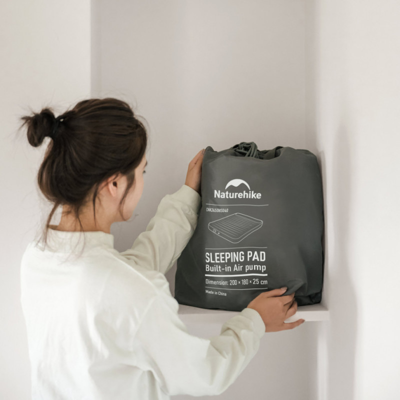 Самонадувний матрац, двомісний, із вбудованою помпою Naturehike CNK2450WS040, 250 мм, сірий