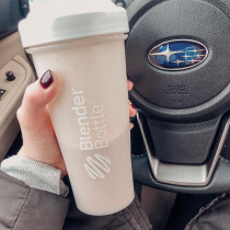 Шейкер спортивний BlenderBottle Original Classic 28oz/820ml White Шейкер спортивний BlenderBottle Original Classic 28oz/820ml White