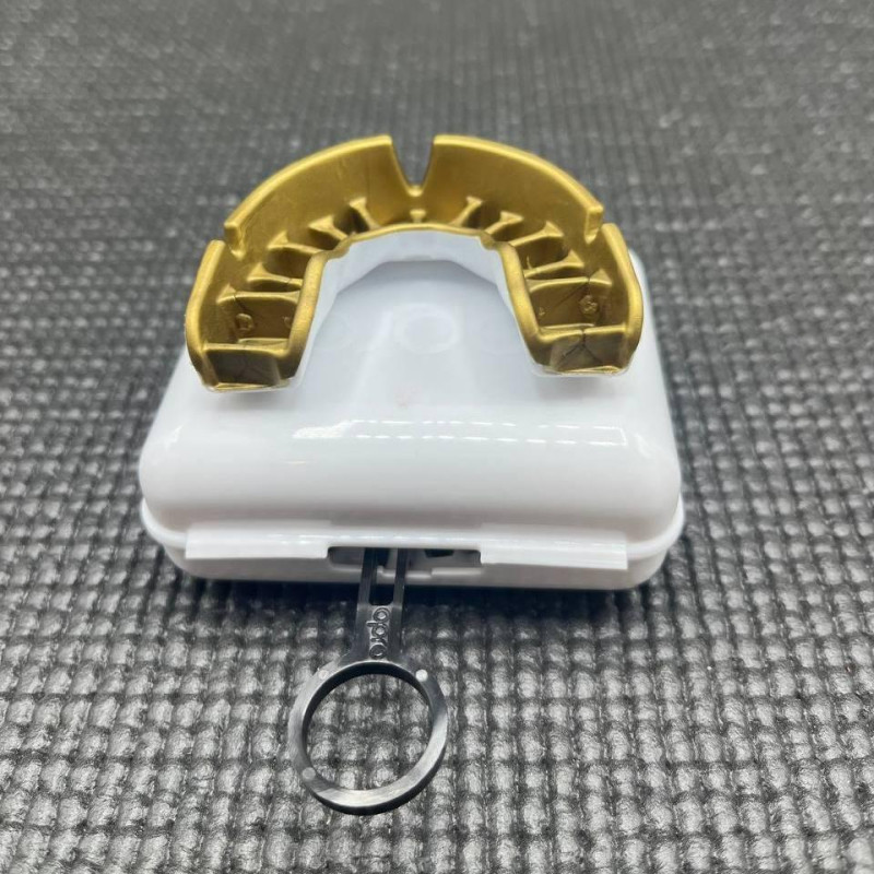 Капа OPRO Gold доросла (вік 11+) White/Gold (art.102504005)