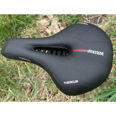 Велосипедное седло Wittkop Medicus Airflow с Memory Foam для спортивных и туристических велосипедов