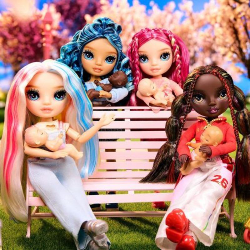 Игровой набор с куклами Rainbow High серии Junior High Babysitters — Стелла