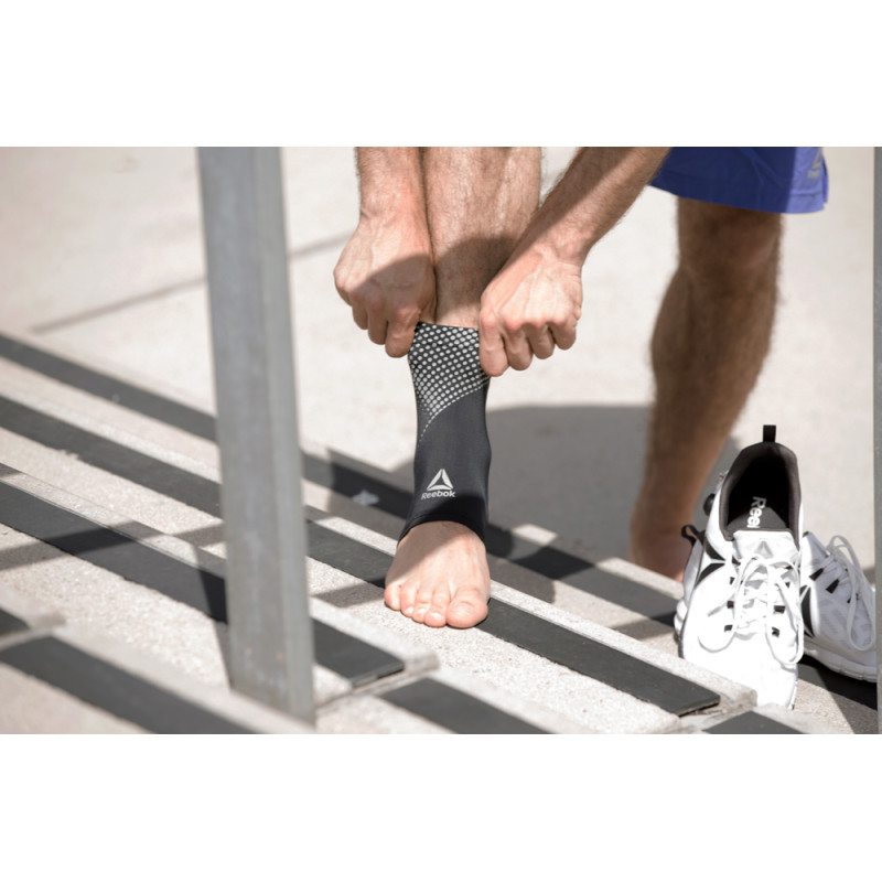 Фіксатор щиколотки Reebok Ankle Support