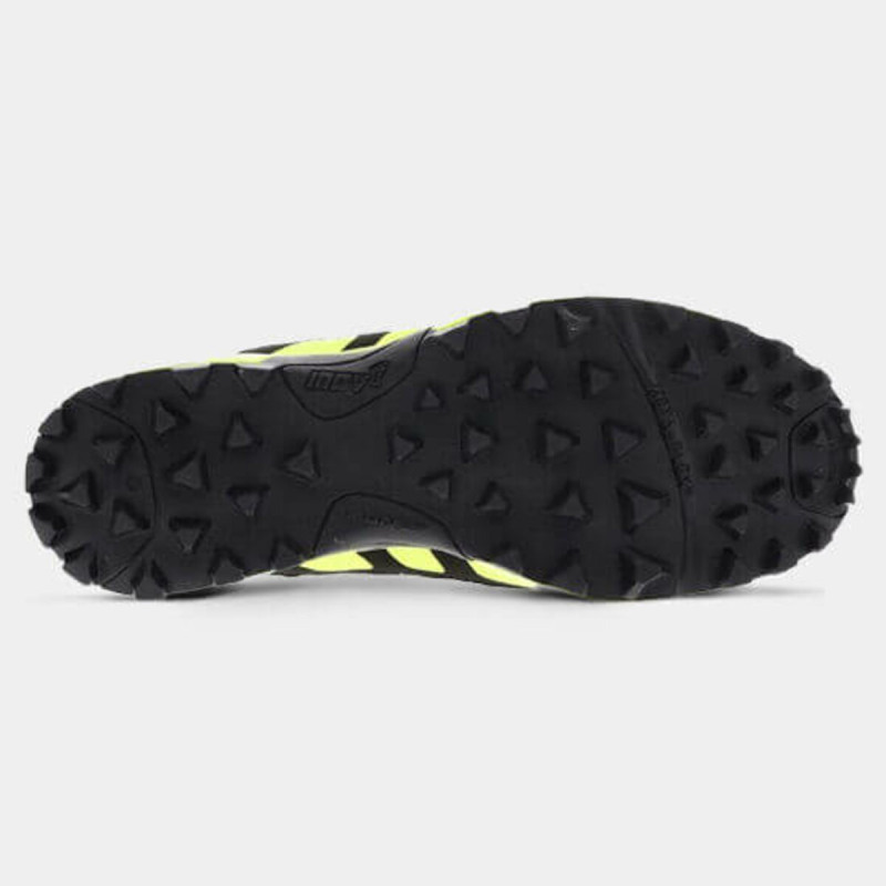 Кросівки для бігу Inov-8 Mudclaw 300