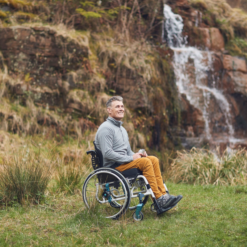 Активне базове крісло колісне Invacare Action 5 (Action 5-1771)