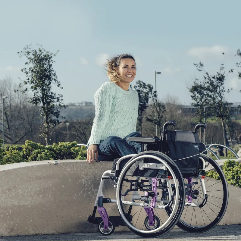 Активне базове крісло колісне Invacare Action 5 (Action 5-1771)