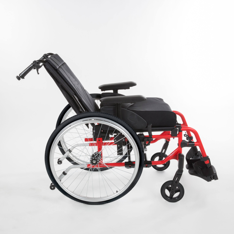 Середньоактивне крісло колісне Invacare Action 4 NG HD (Action 4 NG-1792)