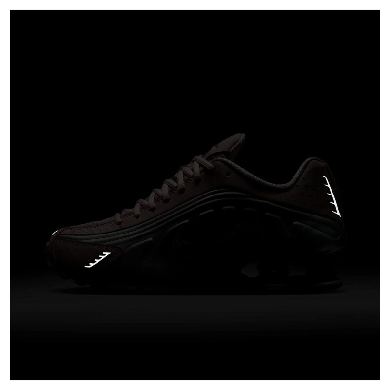 Кросівки жіночі Nike Shox R4 (AR3565-600)