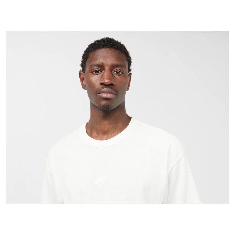 Футболка чоловіча Nike Sportswear Premium Essentials T-Shirt (DO7392-101)