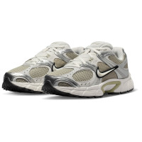 Кросівки жіночі Nike W V5 Rnr (HQ7901-301)