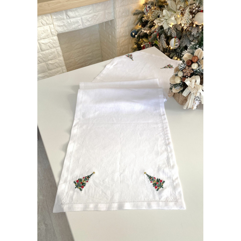 Доріжка на стіл з вишивкою CHRISTMAS TREE