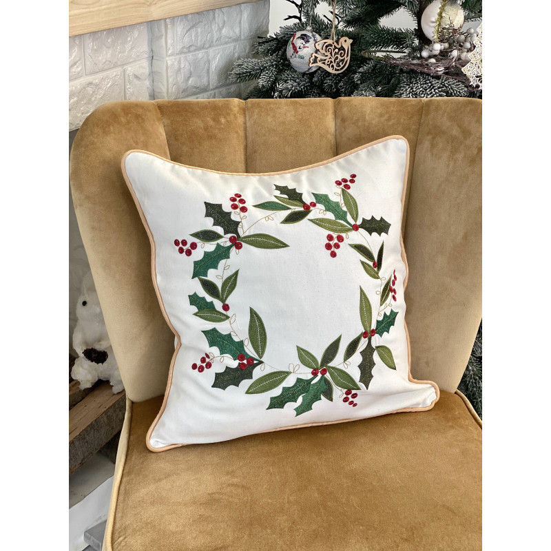 Наволочка одностороння з вишивкою WREATH JOY