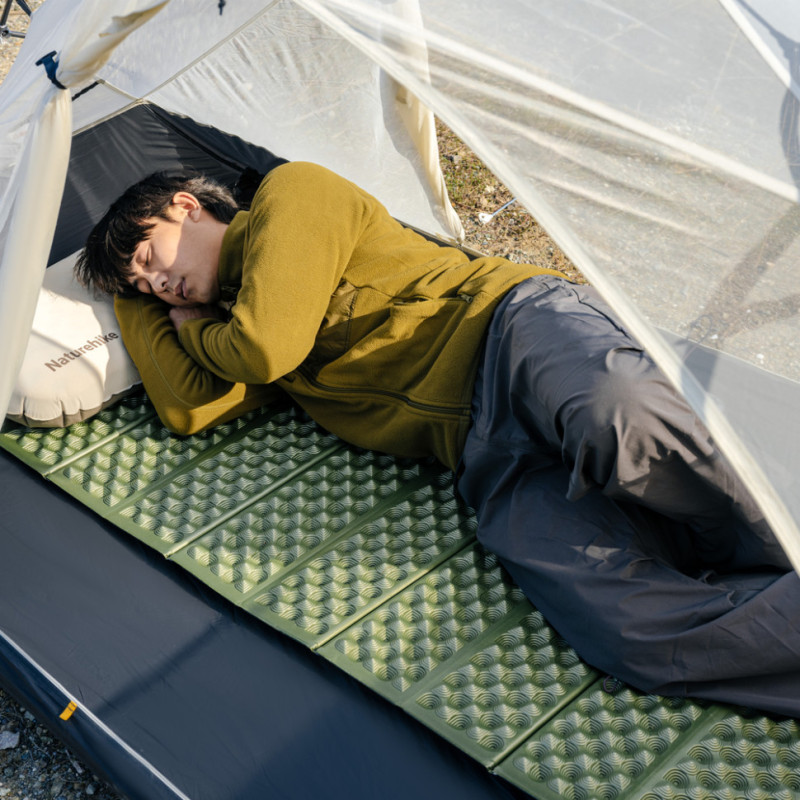 Килимок туристичний складаний одномісний IXPE Naturehike CNK2650WS010 з алюмінієвою плівкою, 185x56x2.3 см, зелений