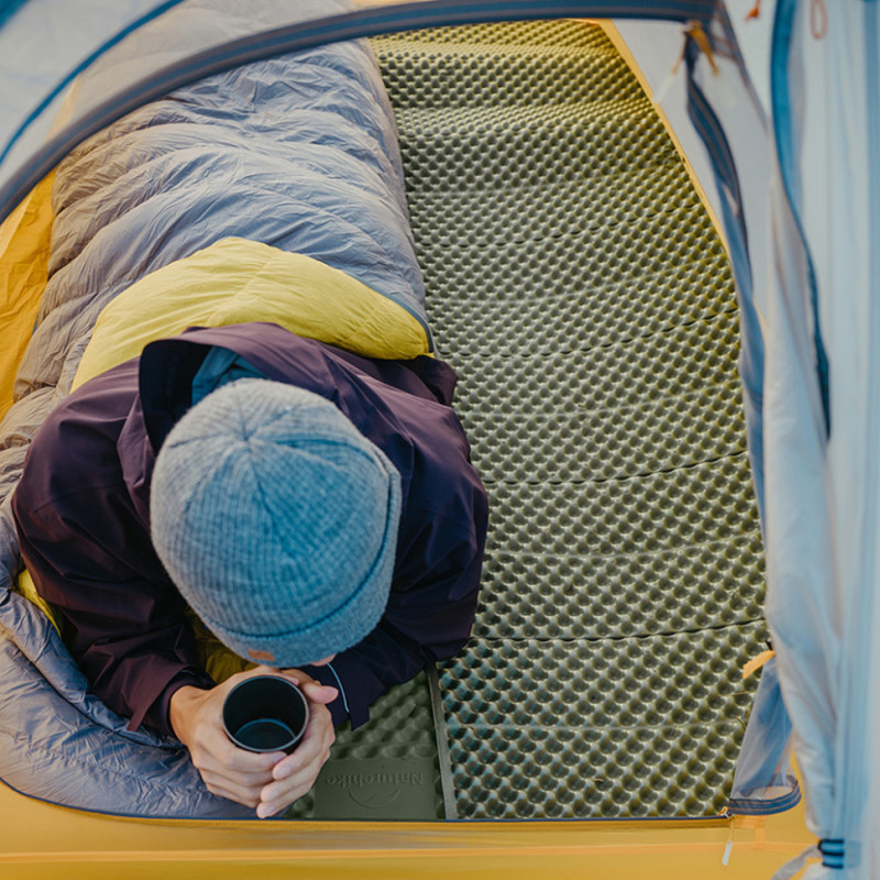 Килимок туристичний складаний одномісний IXPE Naturehike CNK2450WS044 з алюмінієвою плівкою, 195x60x1.8 см, оливковий