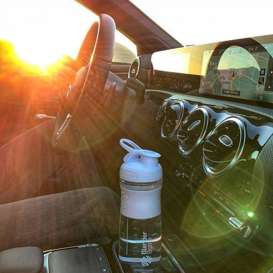 Шейкер спортивний (пляшка) BlenderBottle SportMixer Flip 28oz/820ml White
