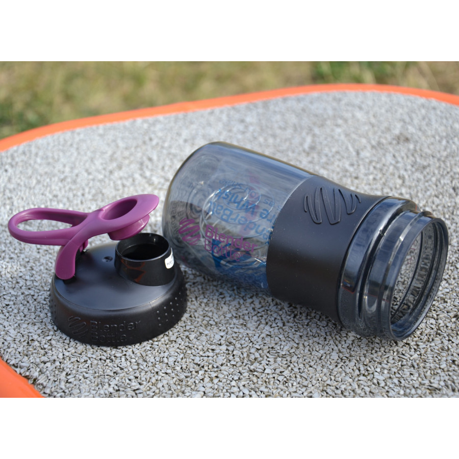 Шейкер спортивний (пляшка) BlenderBottle SportMixer Flip 20oz/590ml Black/Plum