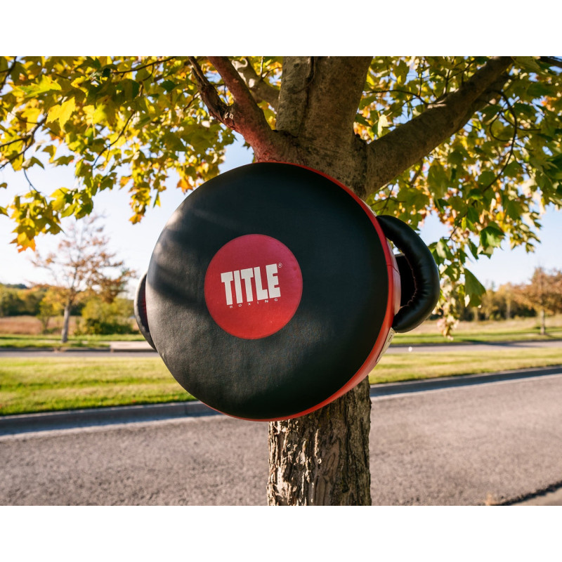 Маківара кругла TITLE Boxing Wrap-Around Stationary Punch Shield Black/Red