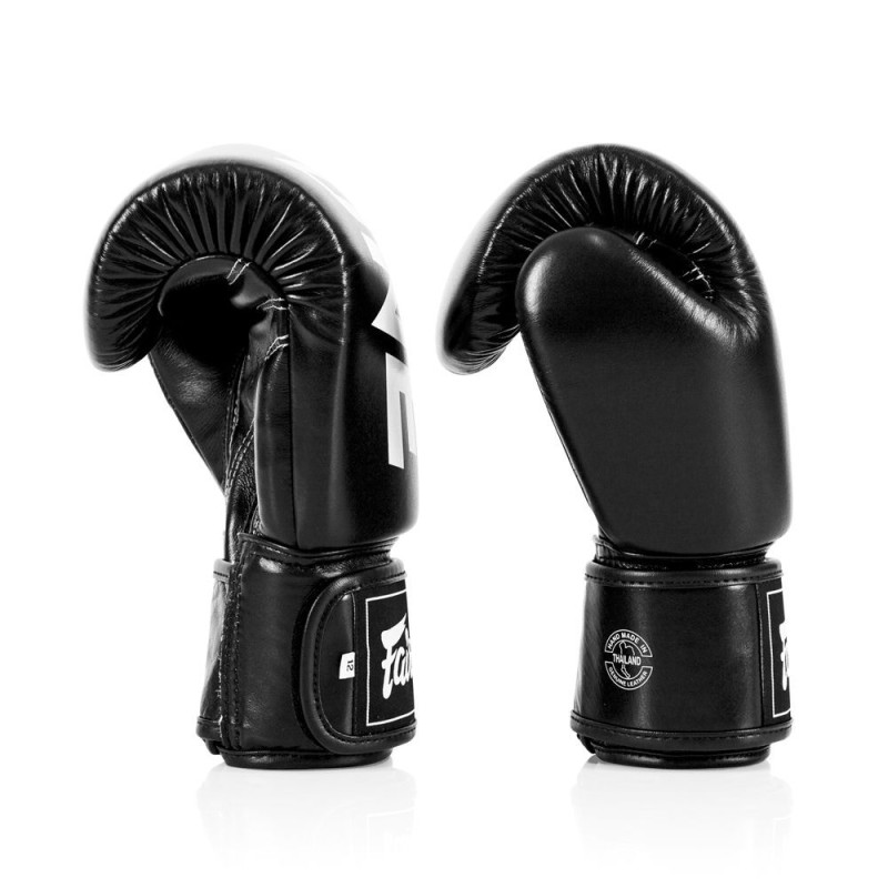 Боксерські рукавиці Fairtex BGV1-ONE (натуральна шкіра) Black 10 унцій (бинти в комплекті)