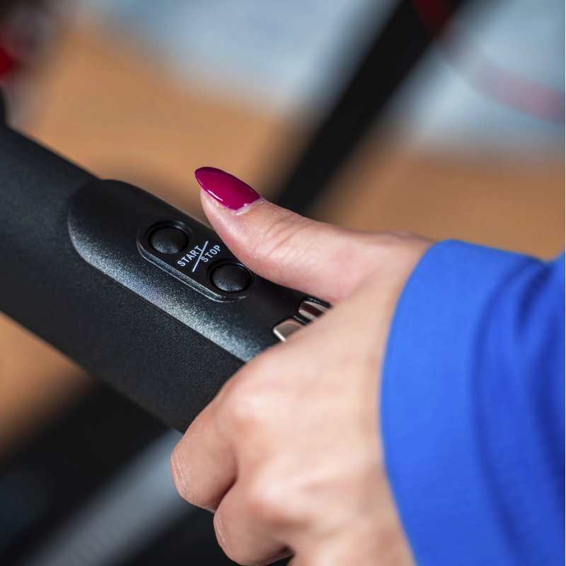 Бігова доріжка електрична THUNDER ICON-D-BLACK