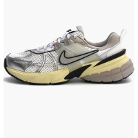 Кросівки жіночі Nike Wmns V2k Run (FD0736-100)