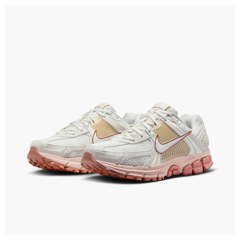 Кросівки жіночі Nike Wmns Zoom Vomero 5 (FJ2028-002)