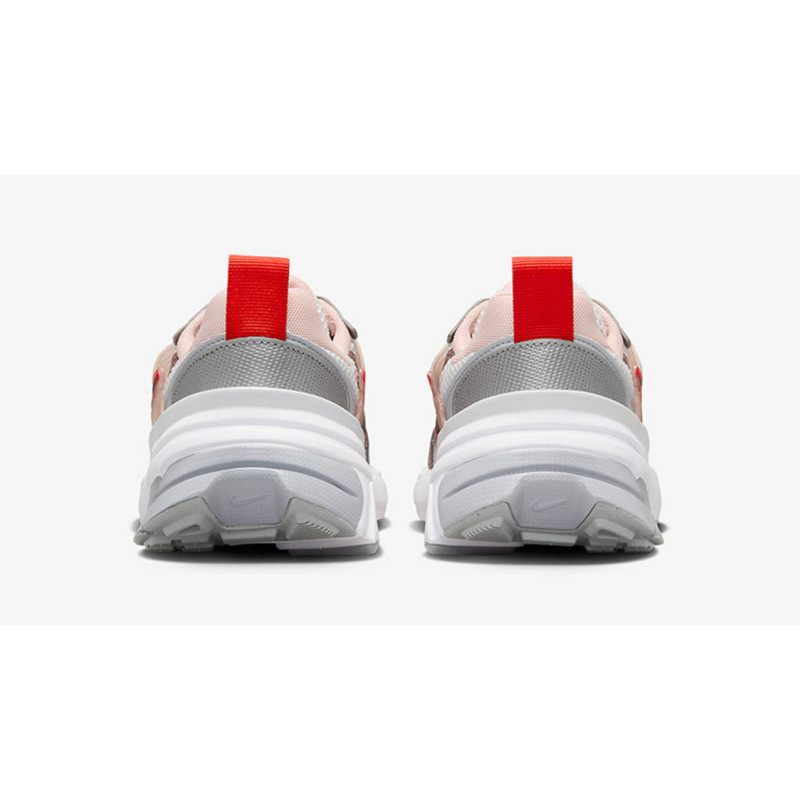 Кросівки для бігу жіночі Nike V2k Run (HF9997-100)