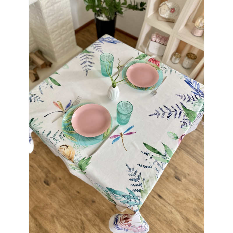 Скатертина з водовідштовхуючим покриттям MANTEL PROTEA