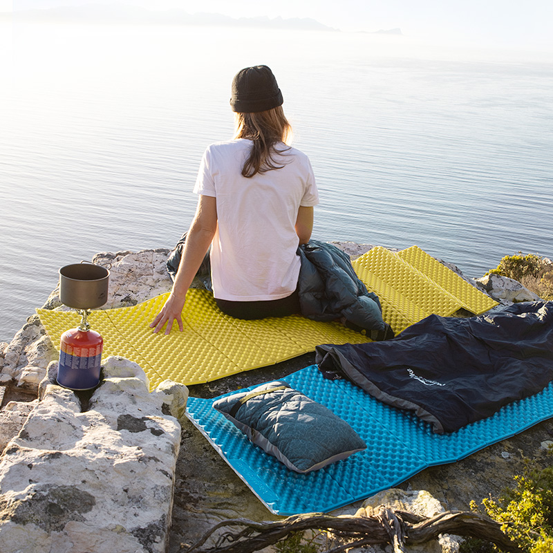 Килимок туристичний складаний одномісний IXPE Naturehike Thickened NH20FCD07 кемпінговий з алюмінієвою плівкою, 187x56x2,5 см, блакитний